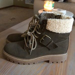 Olive Fashion Boots - like new!